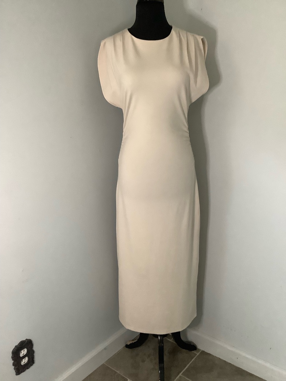 H&M Cream Maxi Sheath Dress